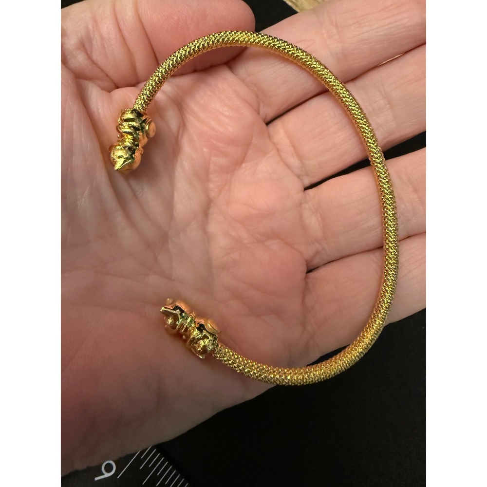 Lucky Cat Cuff Bracelet 6.5 Gold Maneki-neko Mesh Bypass Magnetic Therapy Kitty